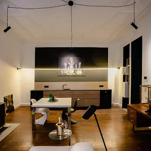 https://gitadin.brusselshotelsbook.com